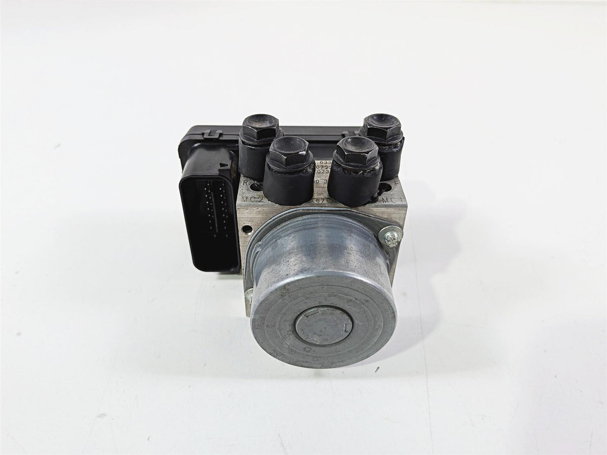 2016 Ducati Hypermotard 939 SP Abs Brake Pump Module Unit 54240402A 54240332B-Mototech271