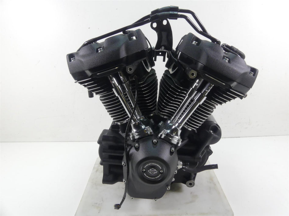 2022 Harley Softail FXBBS Street Bob Running M8 114ci Engine 2k - Video 16200657 {{ shop.shopifyCountryName }} - Mototech271