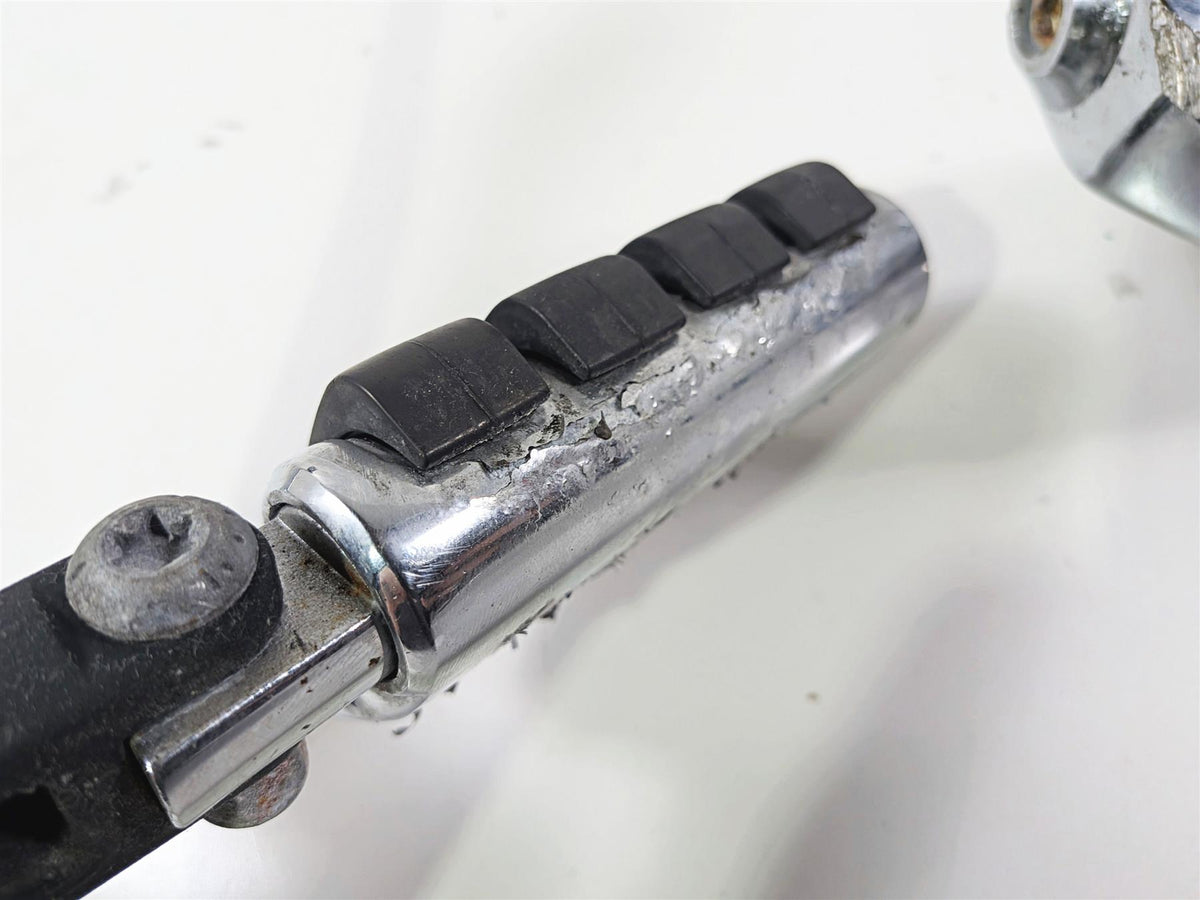 1998 Harley Dyna FXDL Low Rider Front Rider Footpeg + Brake Shift Lever 50649-90 {{ shop.shopifyCountryName }} - Mototech271