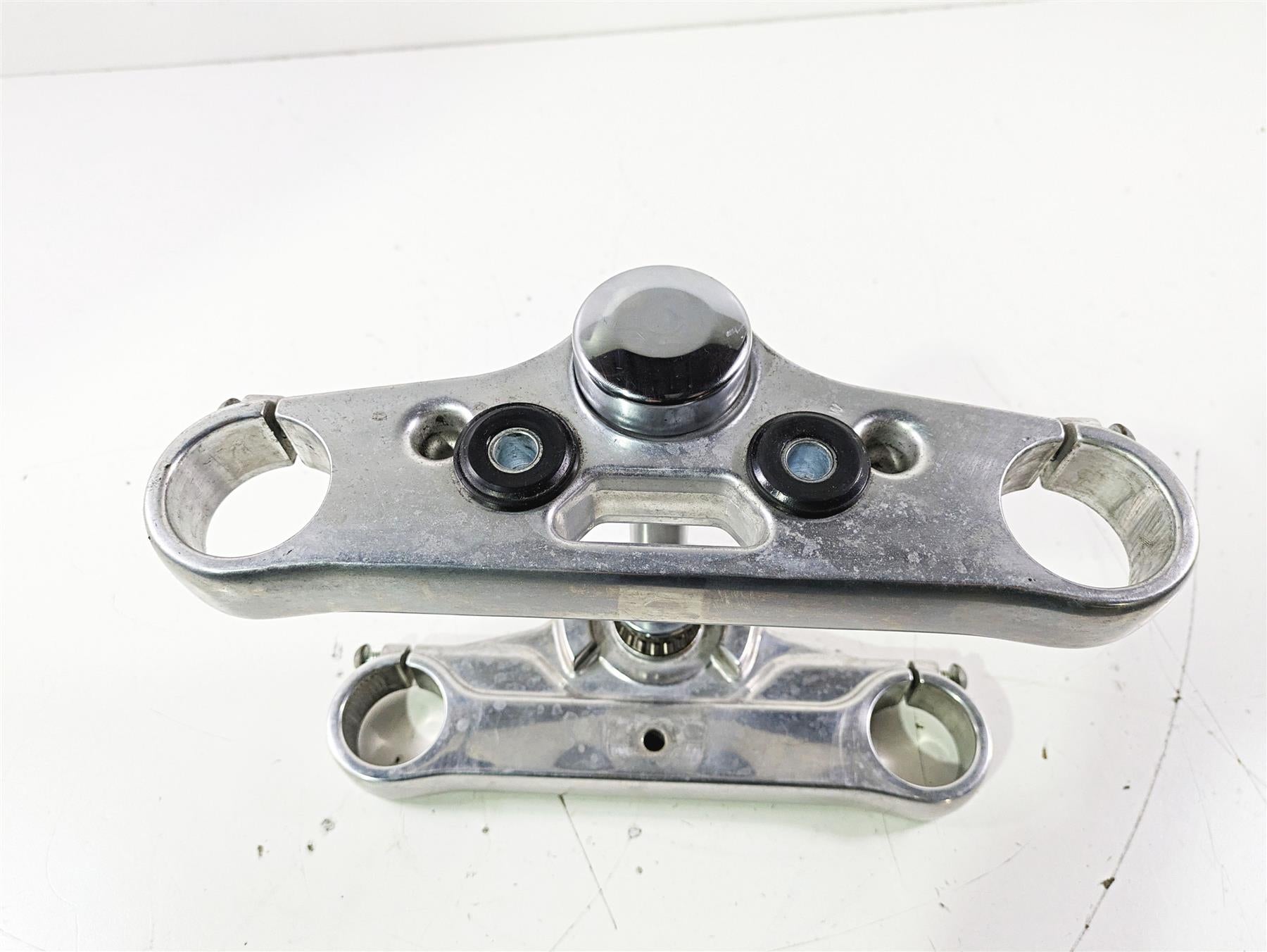2007 Harley FXDWG Dyna Wide Glide Lower & Upper Triple Tree 49mm Set 46317-07 {{ shop.shopifyCountryName }} - Mototech271
