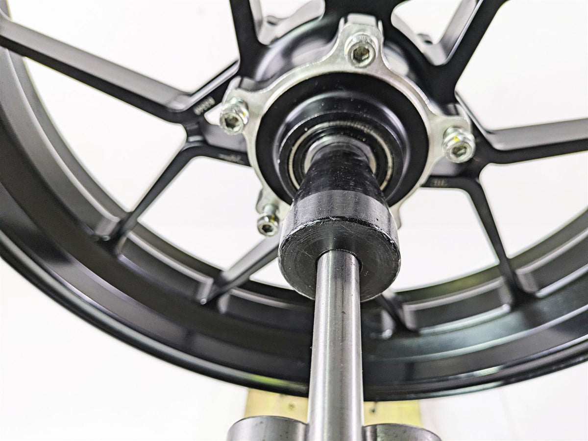 2012 Mv Agusta F4 RR Straight 17x3.5 Front Wheel Rim 8000B3352 {{ shop.shopifyCountryName }} - Mototech271