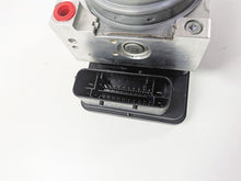 Load image into Gallery viewer, 2014 BMW K1600 GTL  K48 Abs Brake Pump Module Unit Pressure 34518526235

