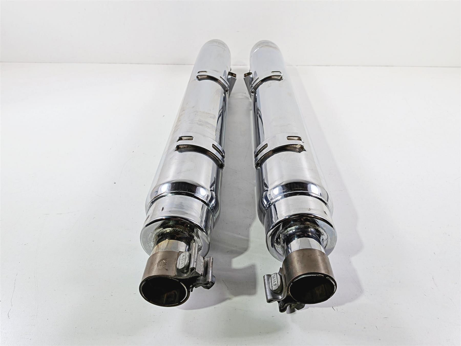 2020 Indian Challenger Limited Tab Performance 4" Chrome Exhaust Pipes 211-1291-Mototech271