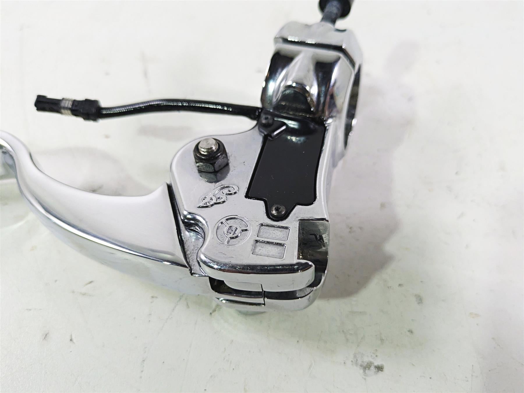2018 Indian Chieftain Limited Chrome Clutch Perch & Lever Switch 1323459 1323706 {{ shop.shopifyCountryName }} - Mototech271