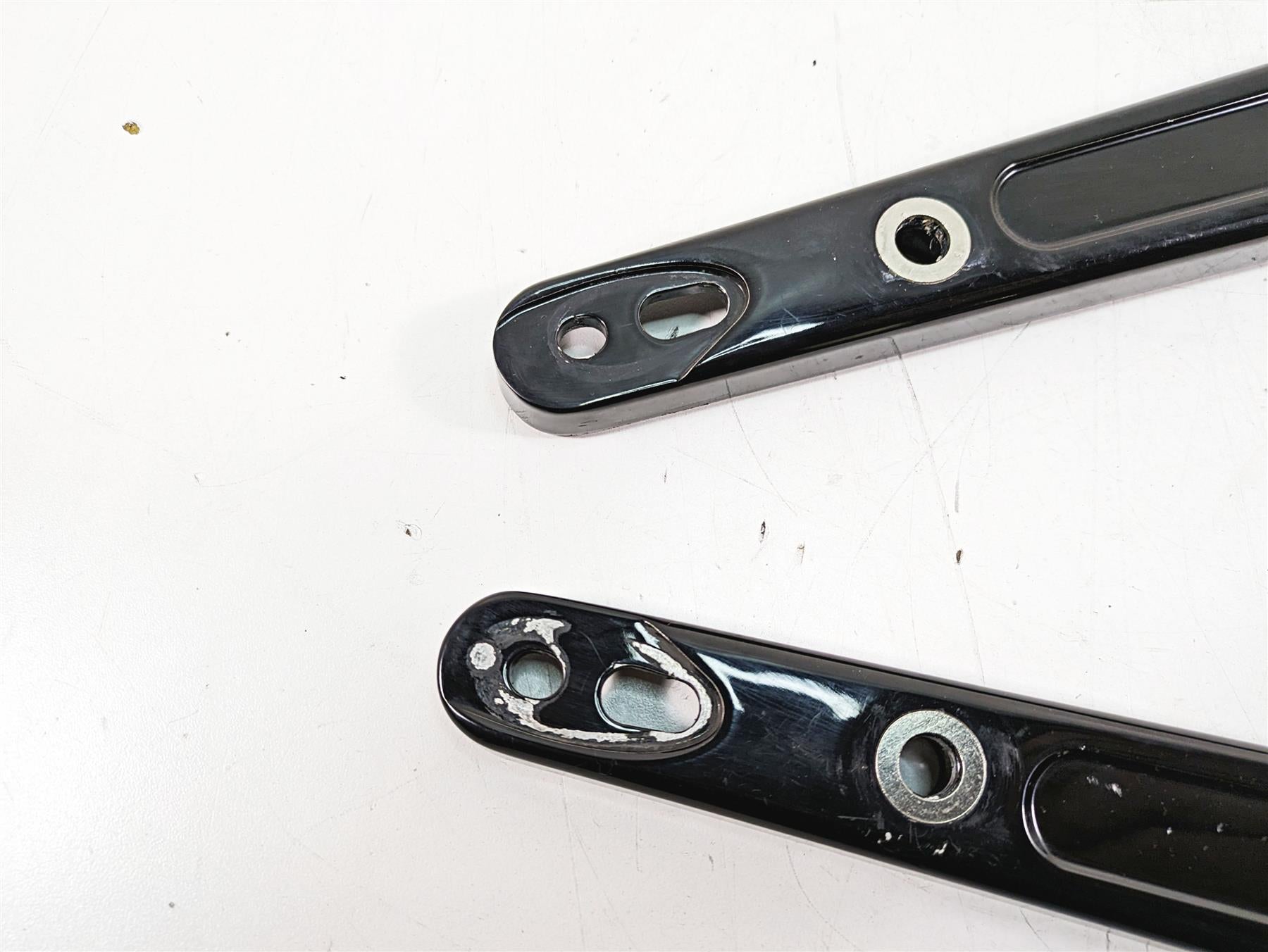 2020 Harley Softail FXBB Street Bob Rear Fender Braces Struts 59500422 59500423 {{ shop.shopifyCountryName }} - Mototech271