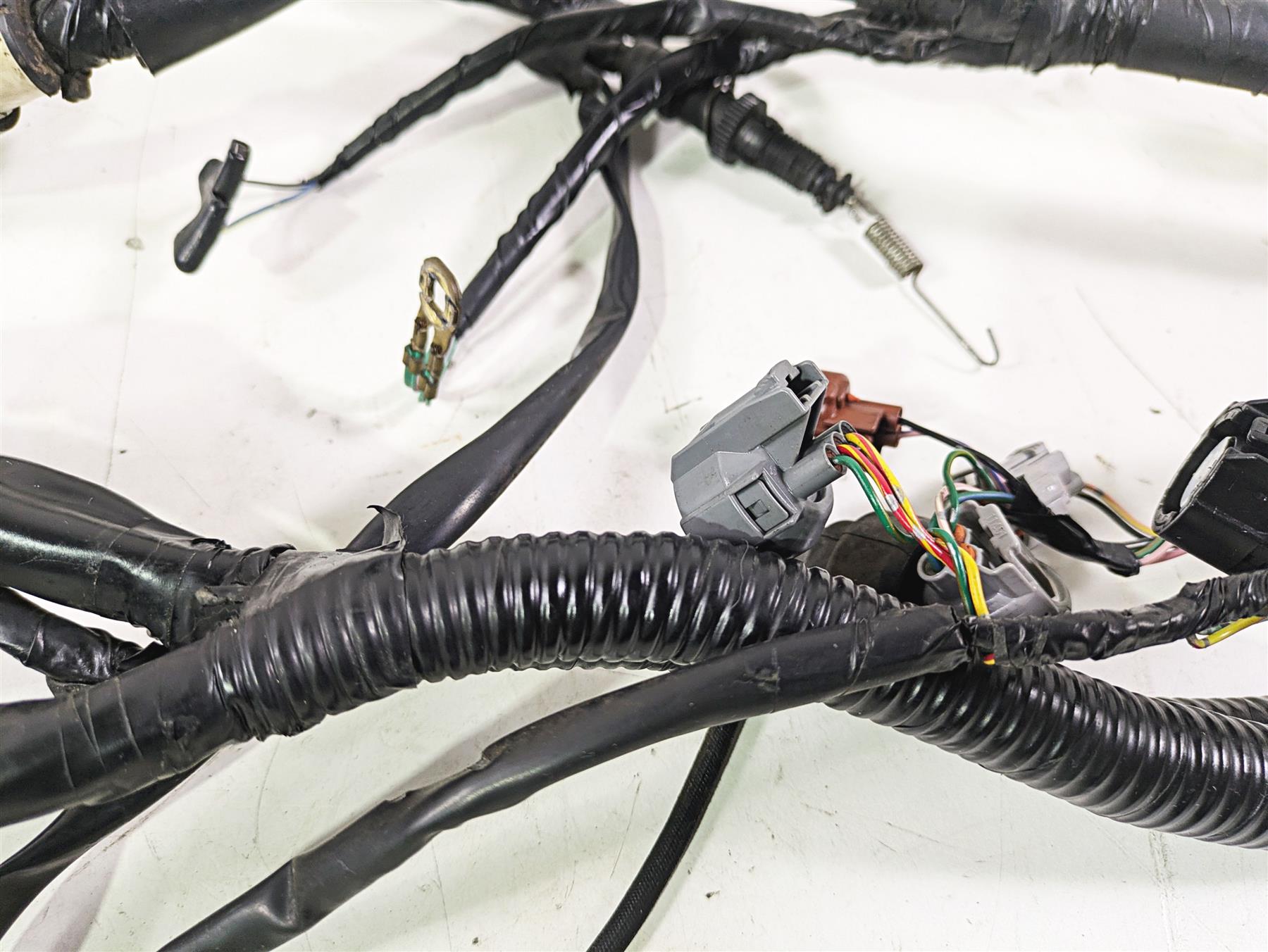 2002 Honda V-Twin VTX1800 C Main Wiring Harness Loom - No Cut 32100-MCH-6720 {{ shop.shopifyCountryName }} - Mototech271
