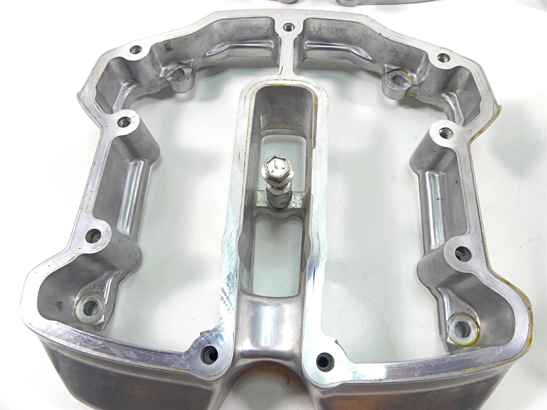 2020 Harley Softail FXST Standard Rocker Box Valve Covers M8 25700395 25700693 {{ shop.shopifyCountryName }} - Mototech271
