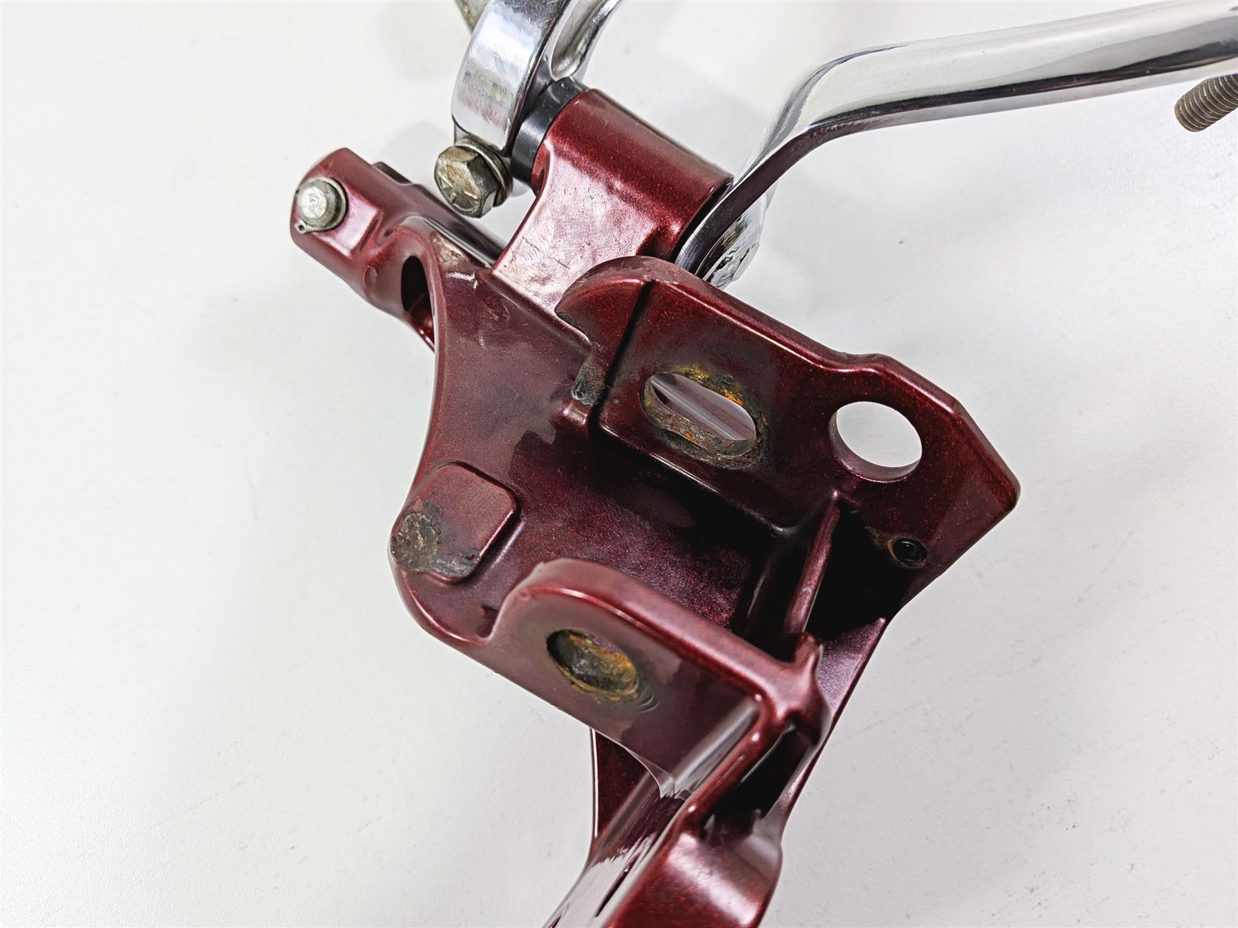 2009 Harley FXCWC Softail Rocker Left Front Footpeg Mount & Shifter 33751-08COZ {{ shop.shopifyCountryName }} - Mototech271
