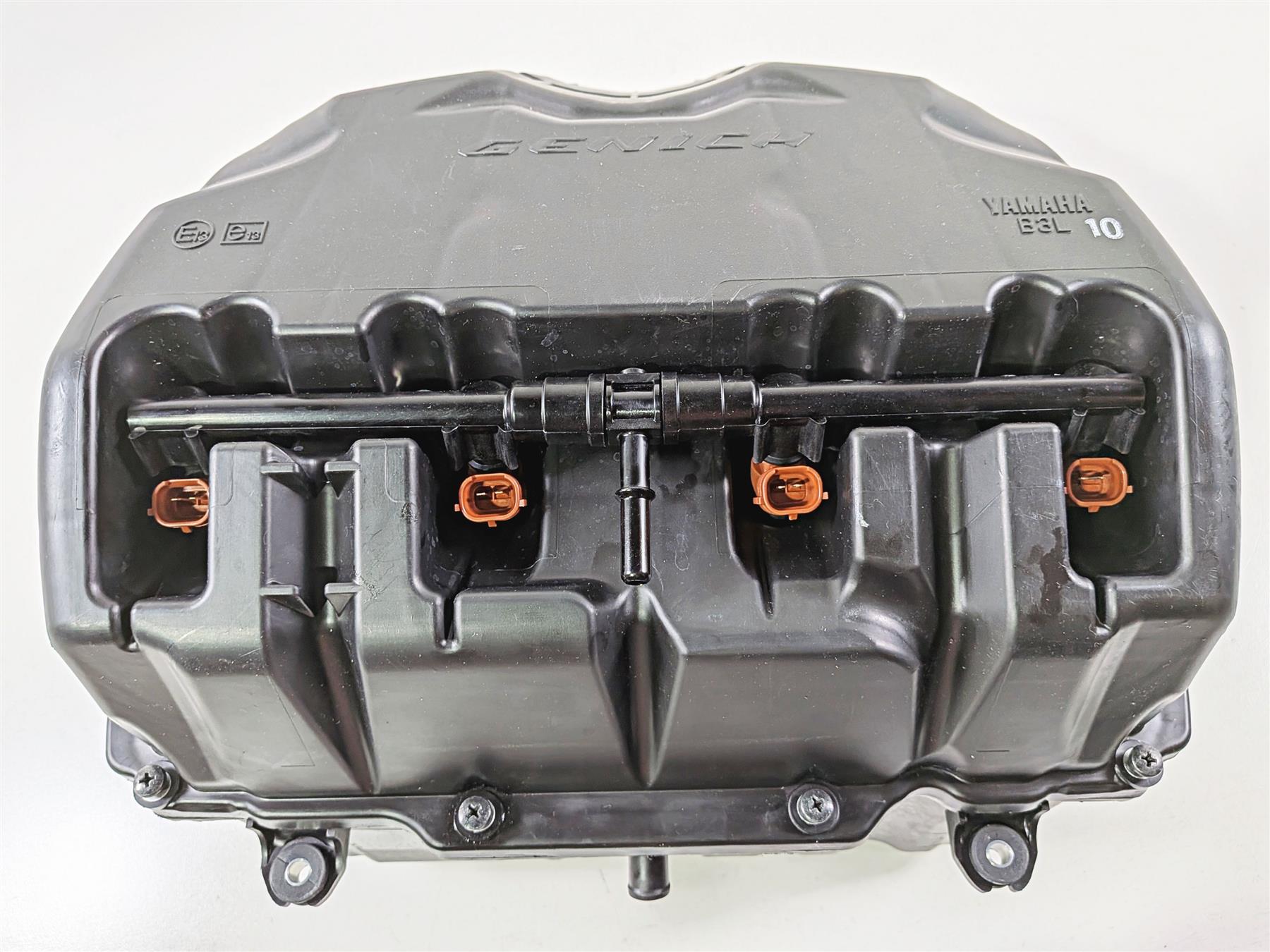 2024 Yamaha YZF R1 RN65 Air Box Cleaner & Injectors B3L-14411-00-00 {{ shop.shopifyCountryName }} - Mototech271