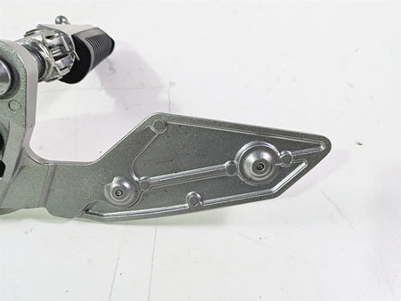 2009 Yamaha FZ1 FZS10 Fazer Left Rider Footpeg Shifter Parts Set 2D1-27442-00-00 {{ shop.shopifyCountryName }} - Mototech271