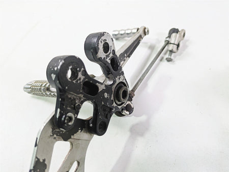 2006 Suzuki GSXR1000 K6 Front Left Right Footpeg Brake Master Set 43521-41G00 {{ shop.shopifyCountryName }} - Mototech271