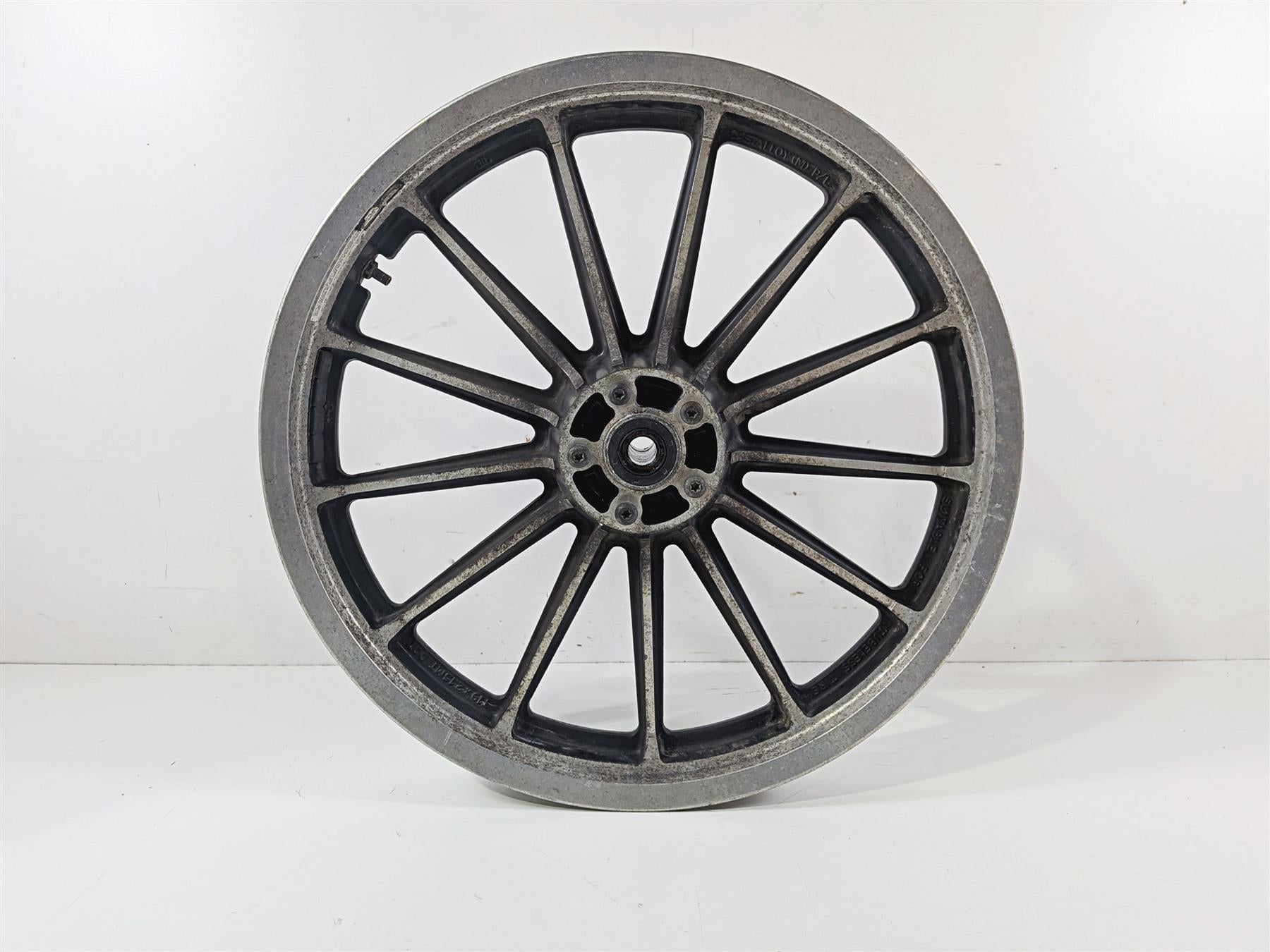 1998 Harley Dyna FXDL Low Rider 19x2.15 Front Wheel 13 Spoke Cast 43499-96 {{ shop.shopifyCountryName }} - Mototech271