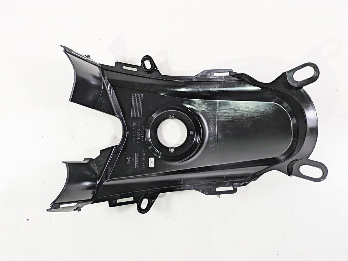 2013 Ducati Hyperstrada 821 Center Tank Fairing Cover 480P5672B {{ shop.shopifyCountryName }} - Mototech271