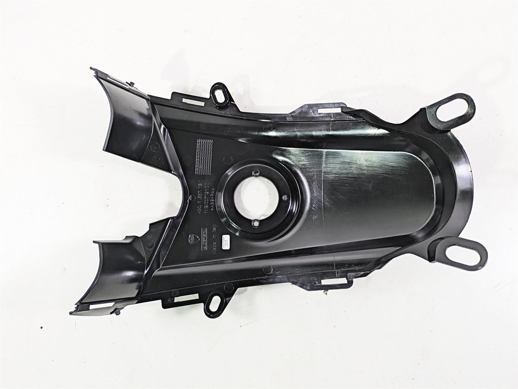2013 Ducati Hyperstrada 821 Center Tank Fairing Cover 480P5672B {{ shop.shopifyCountryName }} - Mototech271