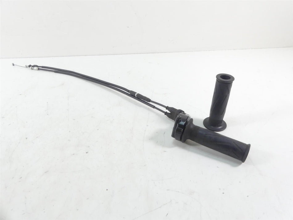 2013 Yamaha VMX17 V-Max 1700 Throttle Cable Grip Grab Set 4YR-26240-02-00 {{ shop.shopifyCountryName }} - Mototech271