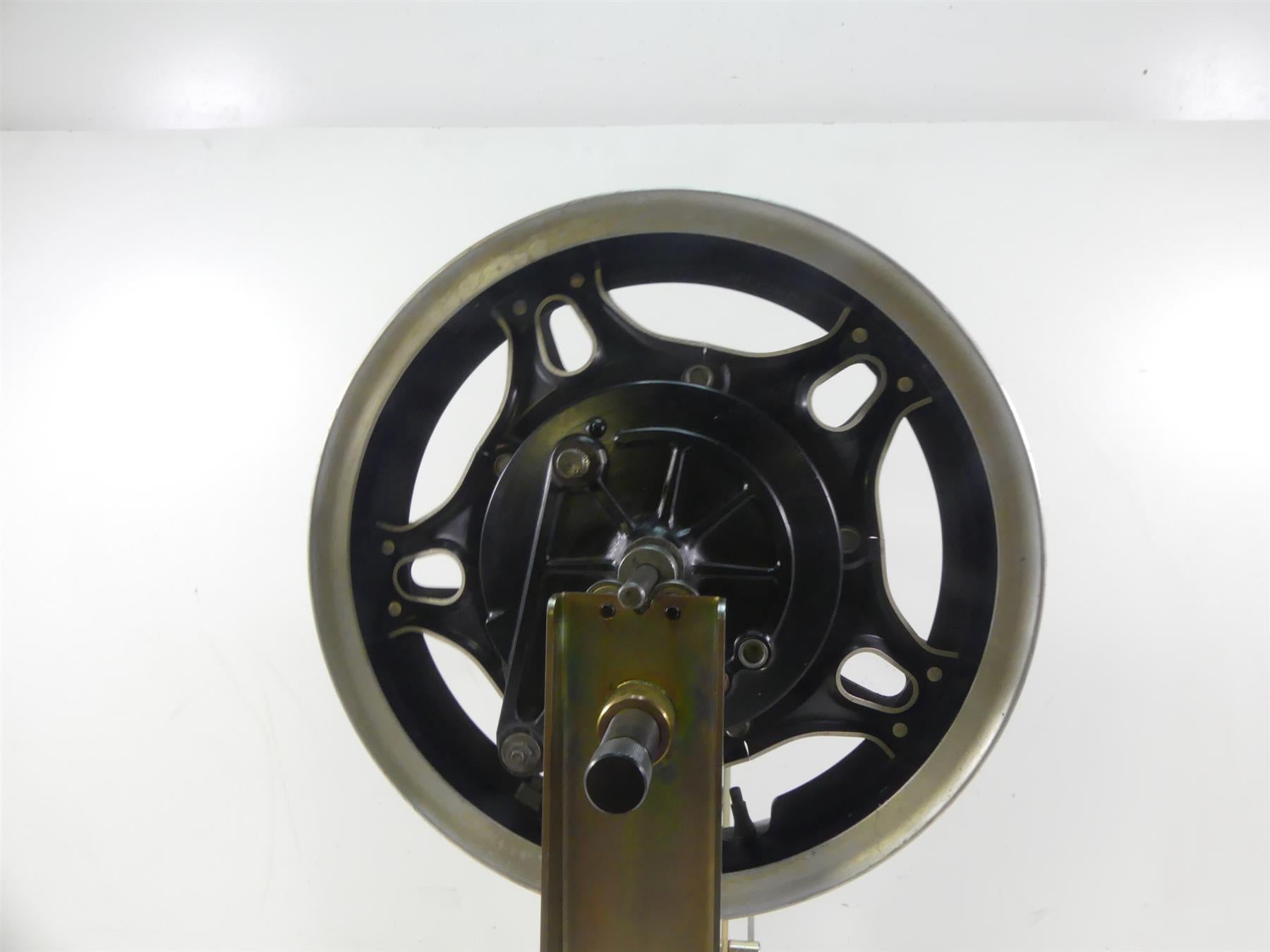 1980 Honda CB750C Custom Rear Straight 18x2.5 Wheel Rim 42650-460-670 | Mototech271