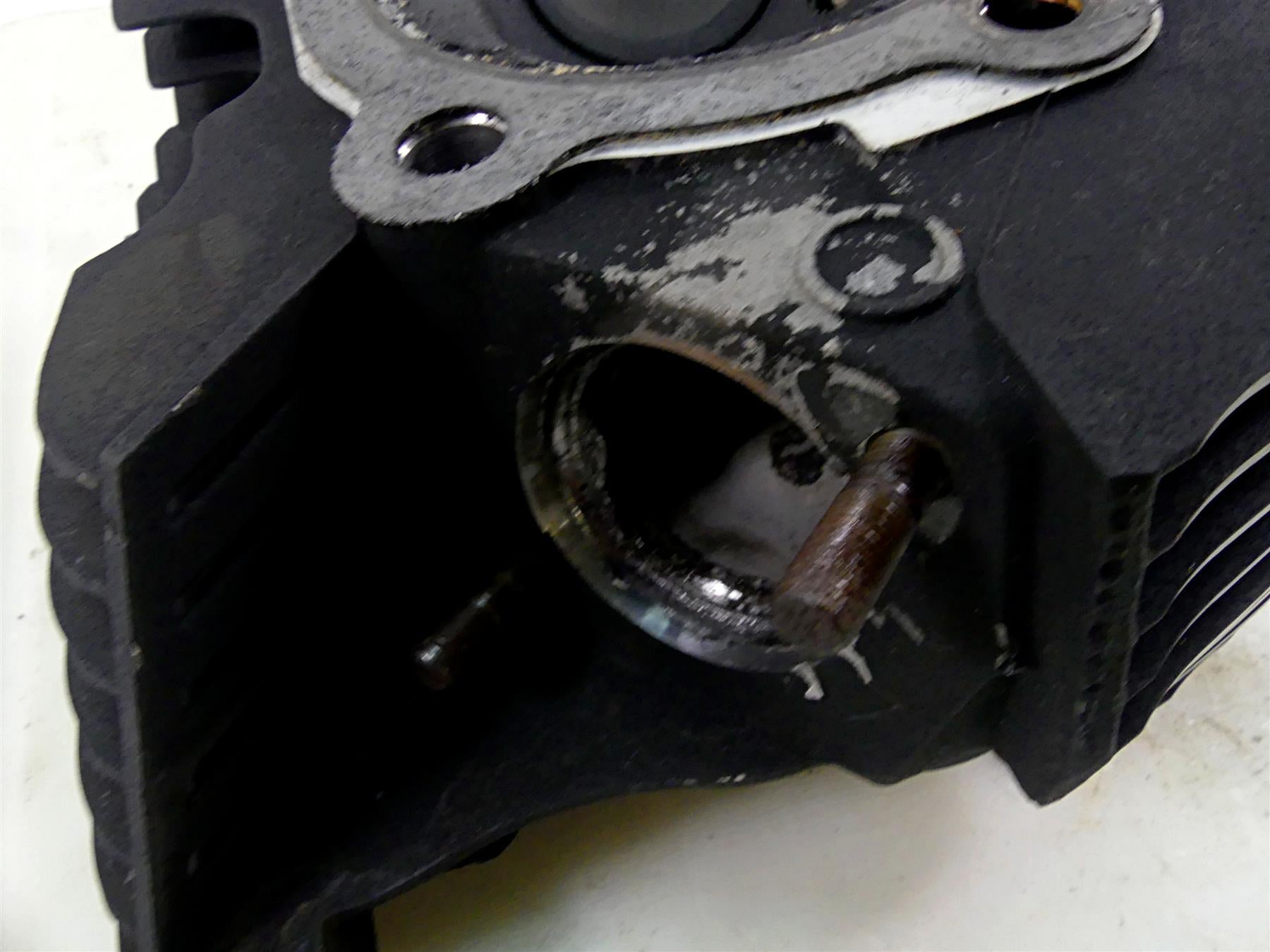 2007 Harley Touring FLHRC Road King Rear Cylinder Head Cylinderhead 96 17179-06 {{ shop.shopifyCountryName }} - Mototech271