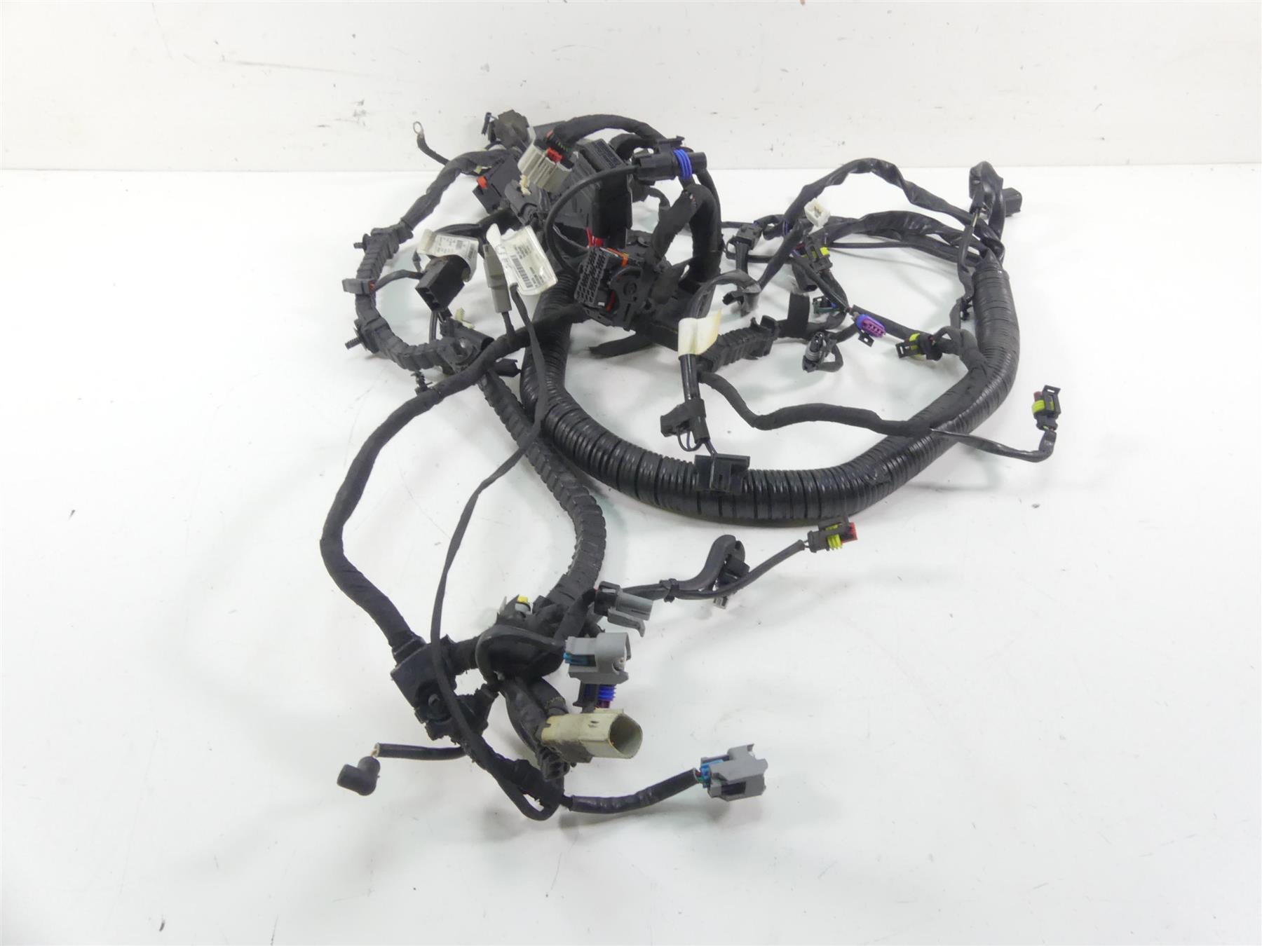 2015 Harley FLD Dyna Switchback Main Wiring Harness Abs - No Cuts 71075-12A {{ shop.shopifyCountryName }} - Mototech271