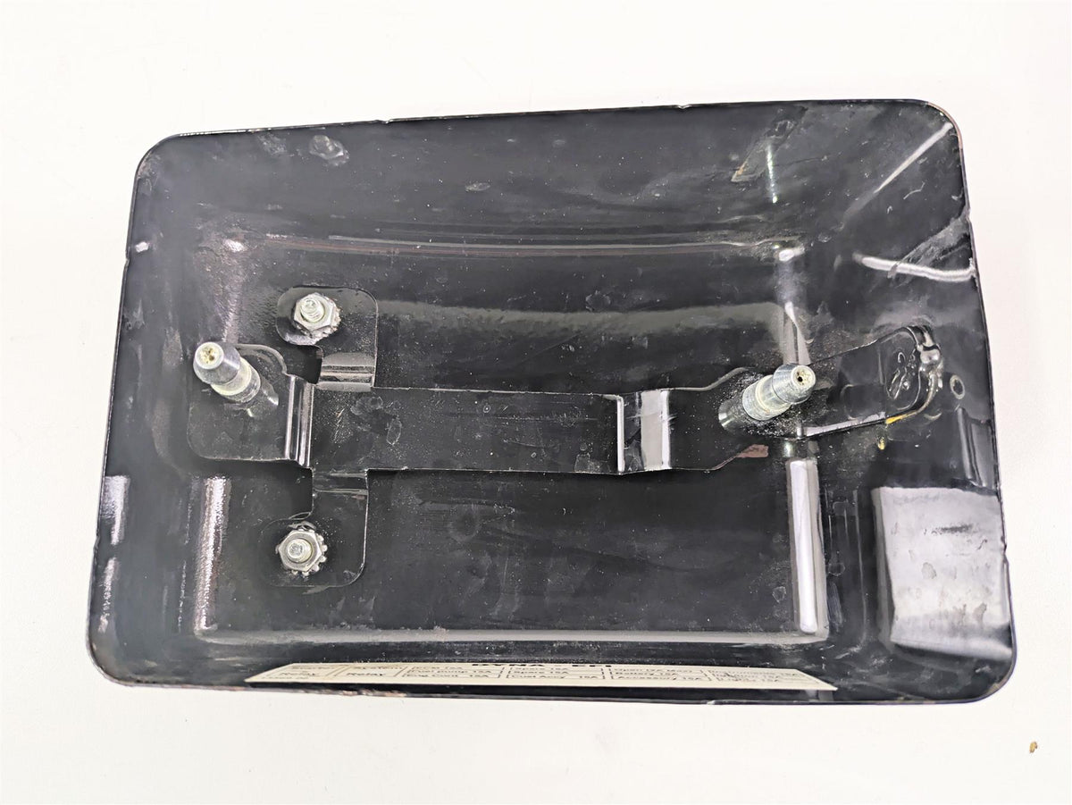 2009 Harley FXDC Dyna Super Glide Electric Holder Tray Carrier & Cover 70367-04 {{ shop.shopifyCountryName }} - Mototech271