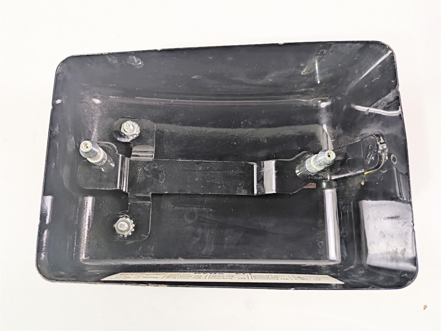 2009 Harley FXDC Dyna Super Glide Electric Holder Tray Carrier & Cover 70367-04 {{ shop.shopifyCountryName }} - Mototech271