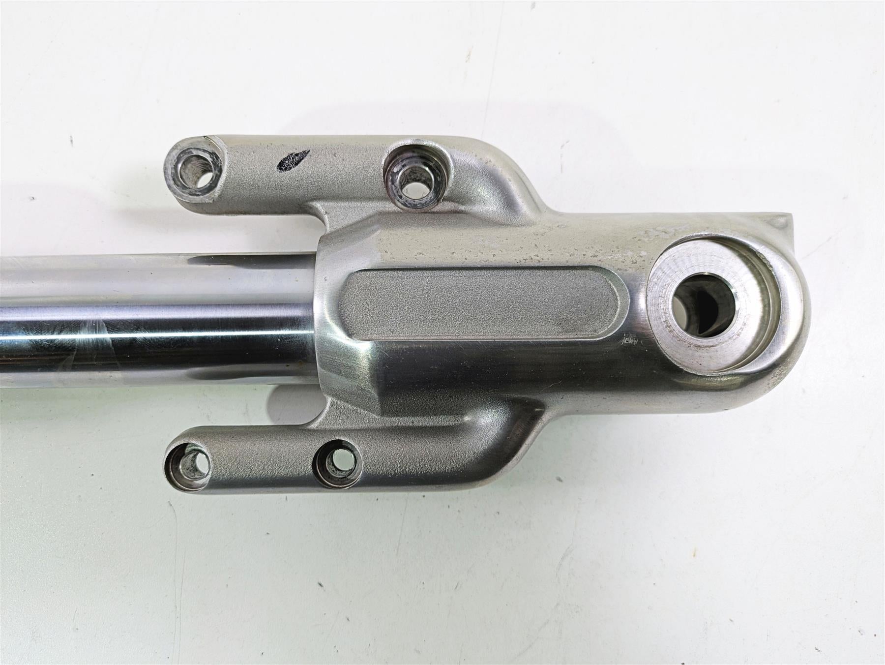 2013 Harley VRSCF Muscle Rod Showa Straight Left Front Fork Suspension 48700-09 {{ shop.shopifyCountryName }} - Mototech271