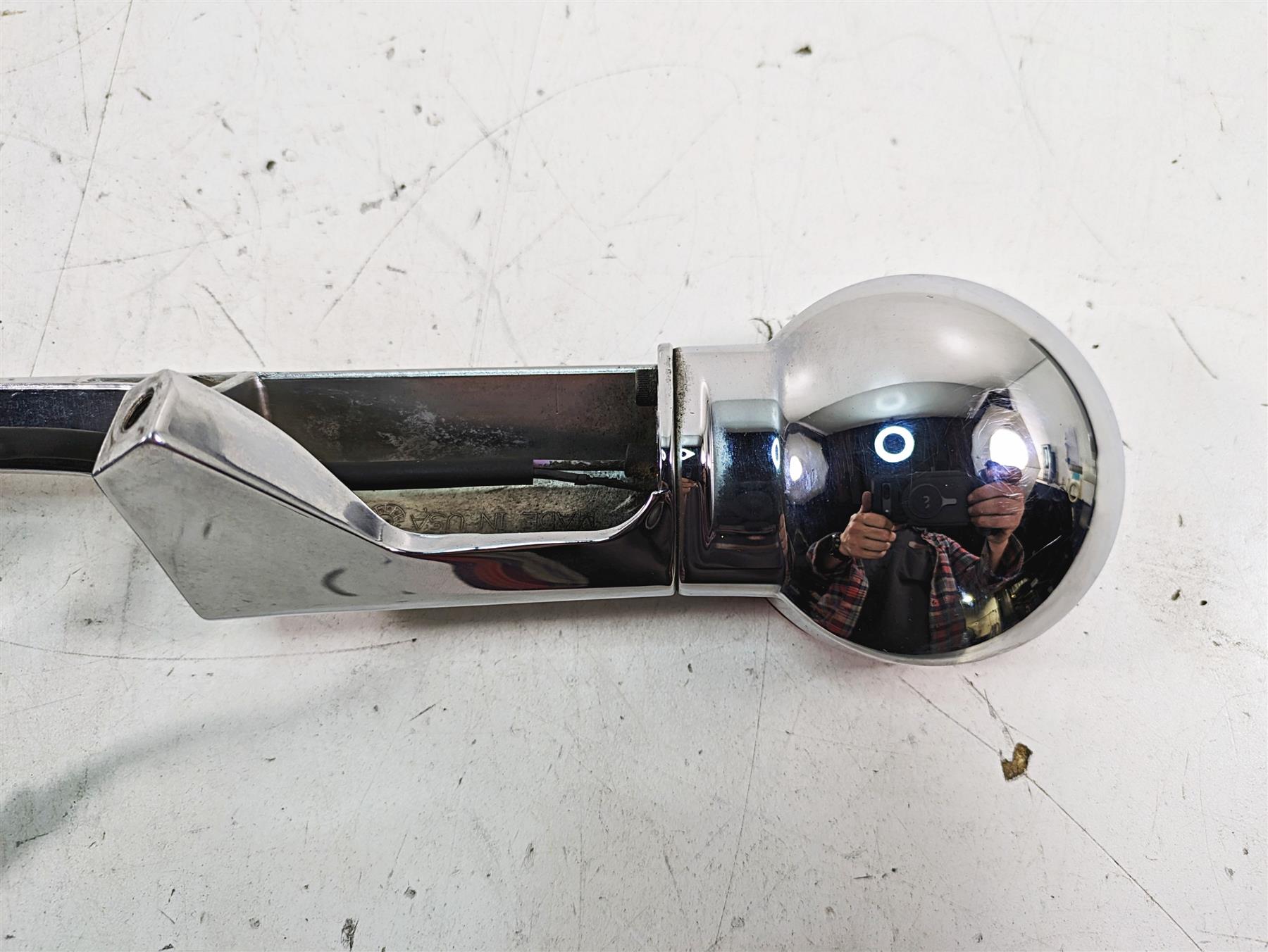 2008 Harley FLHTCU Electra Glide Rear Turn Signal Blinker Bar 68510-74C {{ shop.shopifyCountryName }} - Mototech271
