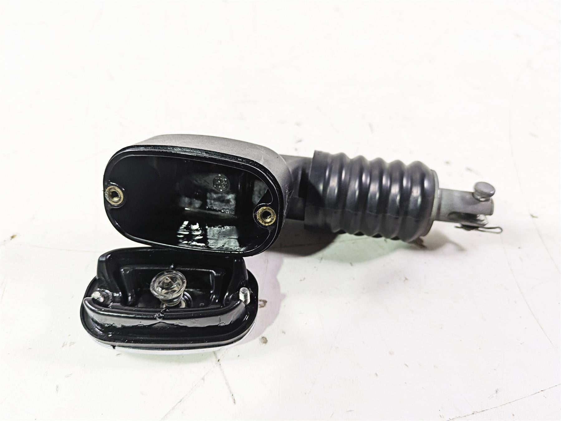 2007 Harley Touring FLHTCU SE CVO E-Glide Rear Brake Master Cylinder 41767-05E {{ shop.shopifyCountryName }} - Mototech271