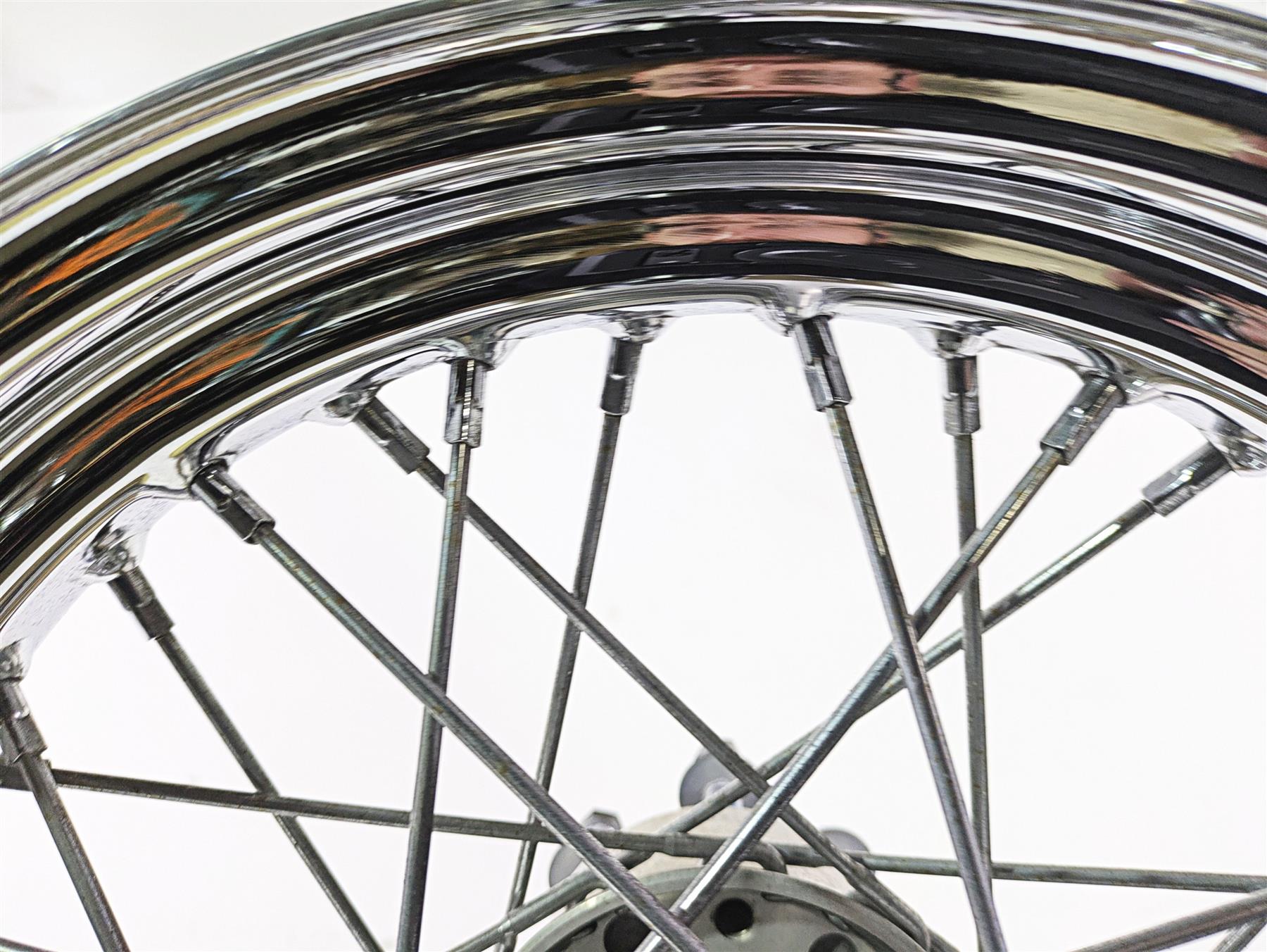 2016 Harley FLSTC Softail Heritage Rear Wheel Rim 16x3 .52mm Runout 40700-08A {{ shop.shopifyCountryName }} - Mototech271