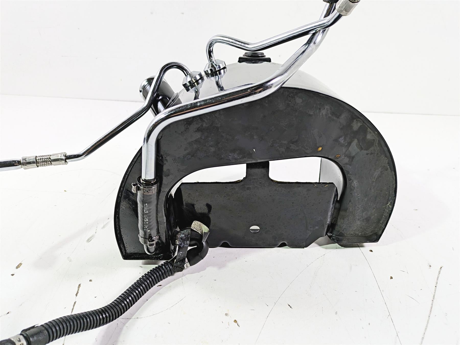 2005 Harley Softail FLSTSCI Heritage Springer Oil Tank Reservoir Hoses 62492-00B {{ shop.shopifyCountryName }} - Mototech271