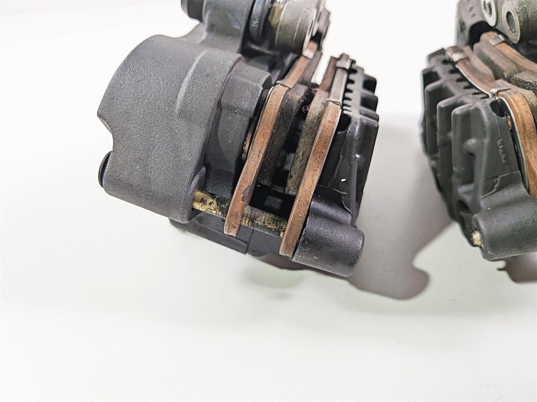 2003 Honda V-Twin VTX1800 C Nissin Front Brake Caliper Set 45150-MCH-006 {{ shop.shopifyCountryName }} - Mototech271