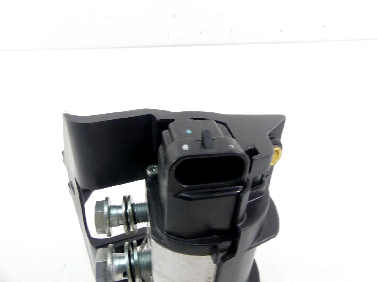 2017 Harley Softail FXSB Breakout Rear Abs Brake Module Unit Pump 41100037A {{ shop.shopifyCountryName }} - Mototech271