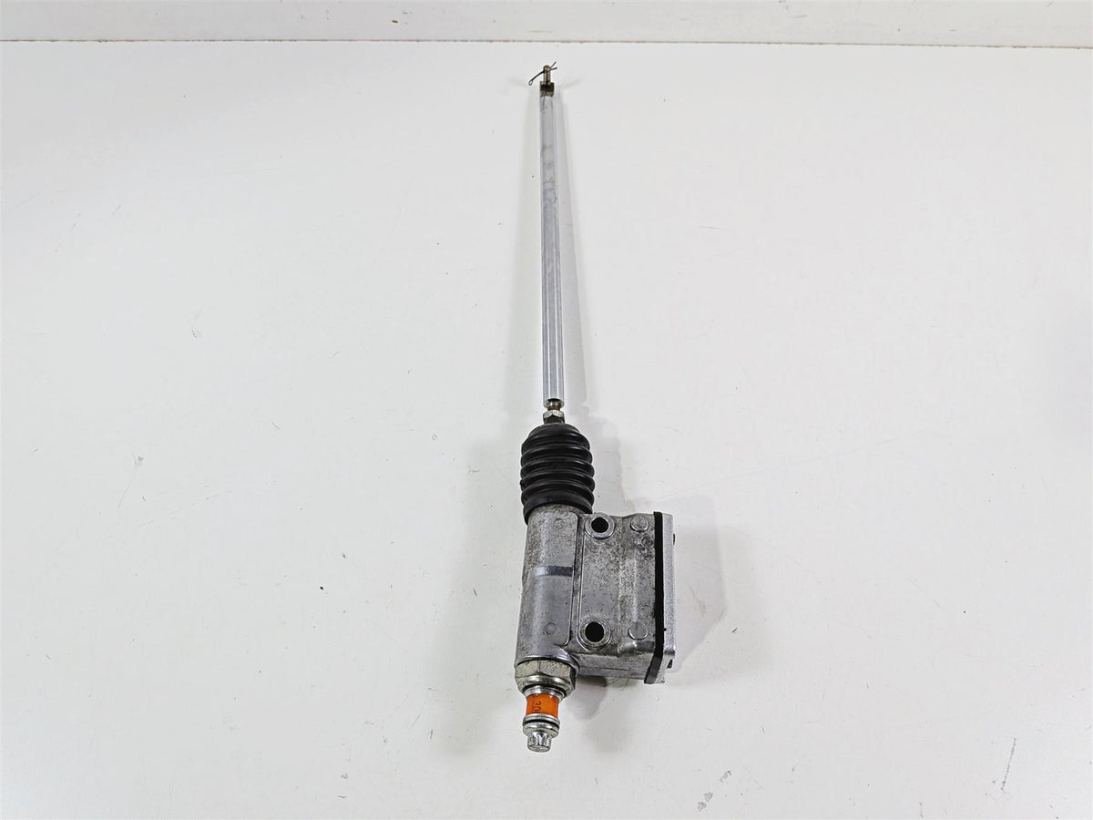1995 Harley XL883 Sportster Hugger Rear Master Cylinder & Brake Rod 42456-87D {{ shop.shopifyCountryName }} - Mototech271
