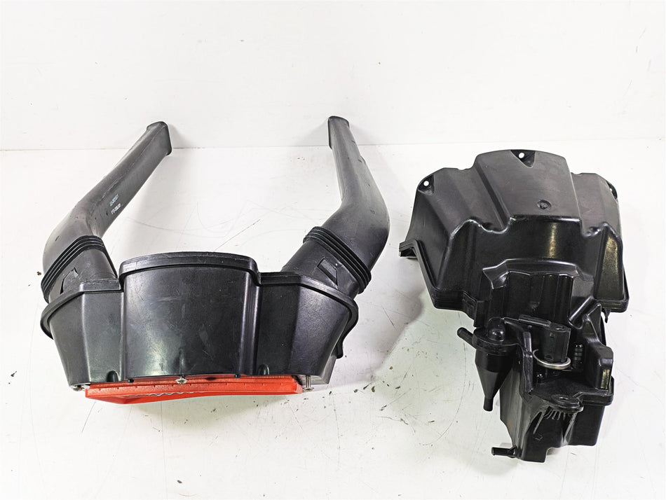 2015 BMW K1600 GT K48 Air Box Cleaner Breather & Tubes 13717712315 {{ shop.shopifyCountryName }} - Mototech271