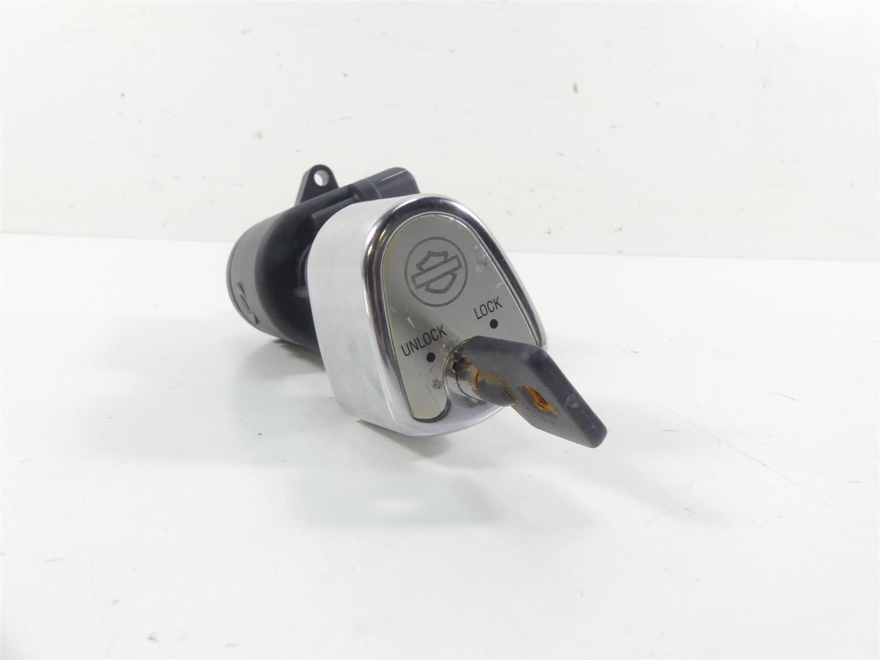 2013 Harley Touring FLHTP Electra Glide Ignition Switch Key Lock Set 71572-06 {{ shop.shopifyCountryName }} - Mototech271