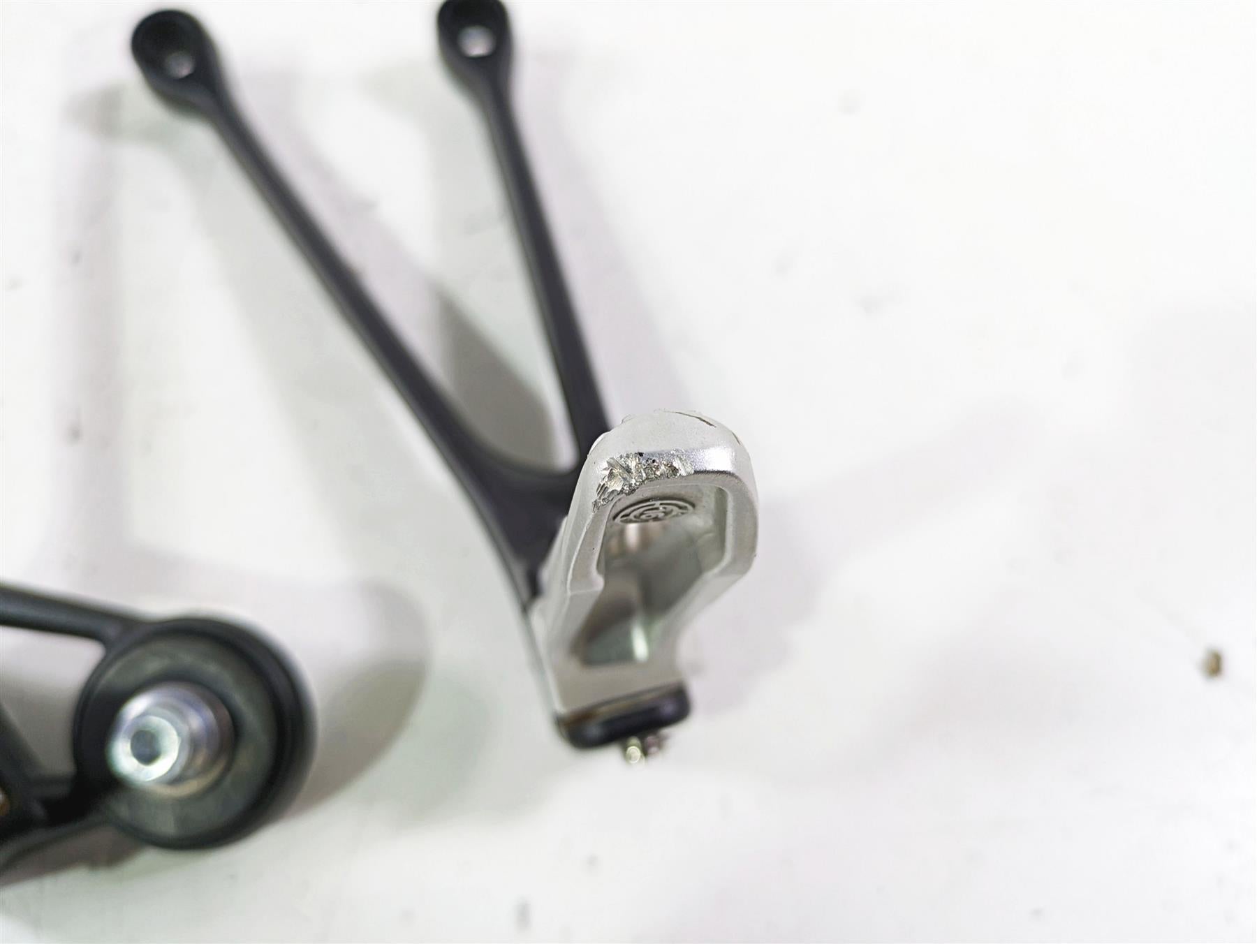 2017 BMW S1000R K47 Rear Footpeg Foot Peg Rest Set 46718542025 46718542400 {{ shop.shopifyCountryName }} - Mototech271