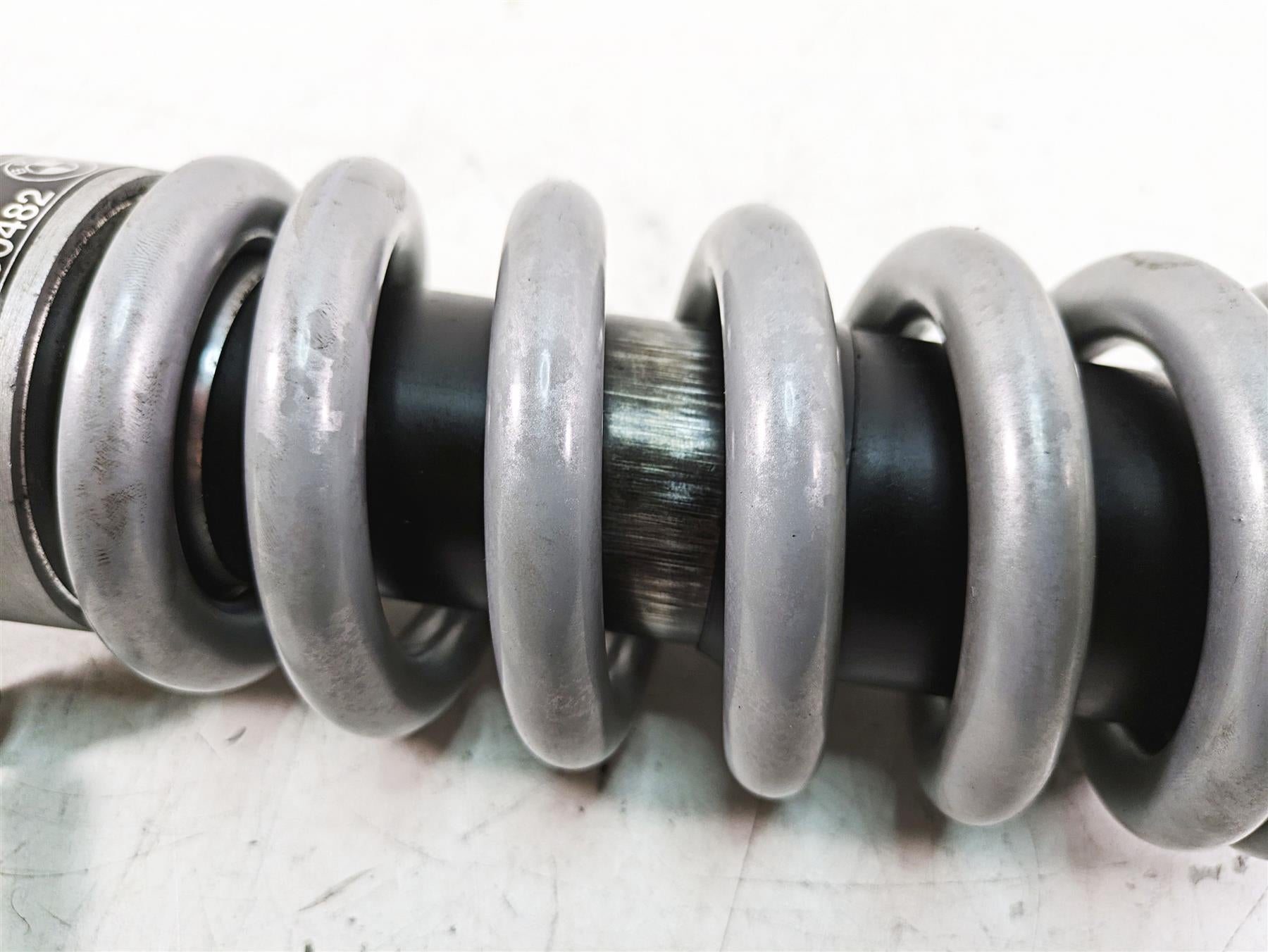 2007 BMW R1200RT K26 Straight Showa Rear Adjustable Shock Damper 33537675104 {{ shop.shopifyCountryName }} - Mototech271
