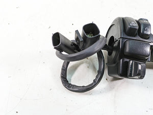 2011 Harley Touring FLHR Road King Right Hand Control Switch 71682-06A