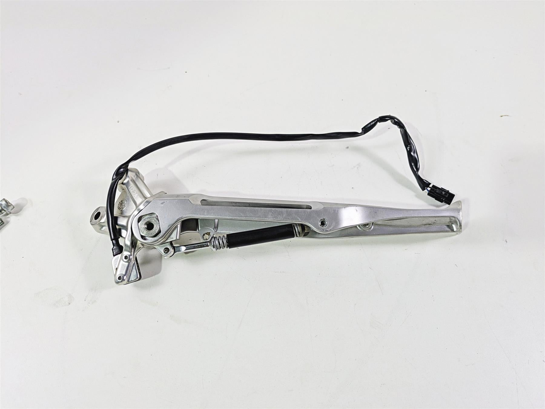 2022 Ducati Streetfighter V2 Side Kickstand Stand & Switch READ 55611261AA {{ shop.shopifyCountryName }} - Mototech271
