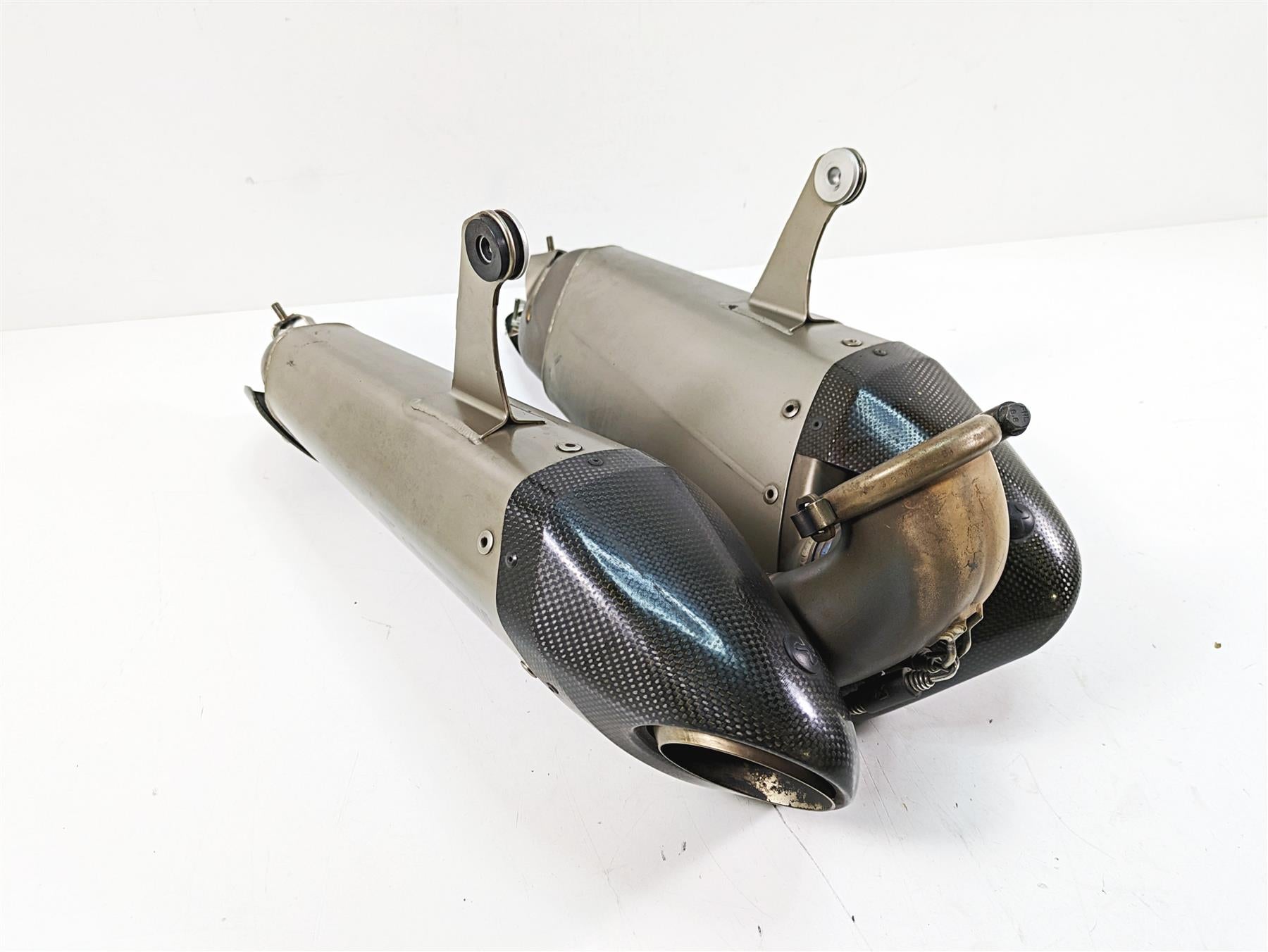2016 Ducati Panigale 1299 S Akrapovic Exhaust Muffler Pipe Silencer 96480771A {{ shop.shopifyCountryName }} - Mototech271
