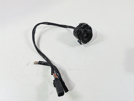 2011 Harley FXDC Dyna Super Glide Right Hand Control Switch - Read 71684-06A {{ shop.shopifyCountryName }} - Mototech271