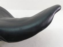 Load image into Gallery viewer, 2016 Harley Touring FLTRX Road Glide Danny Gray Air Hawk Seat - Read 21-417AIR | Mototech271
