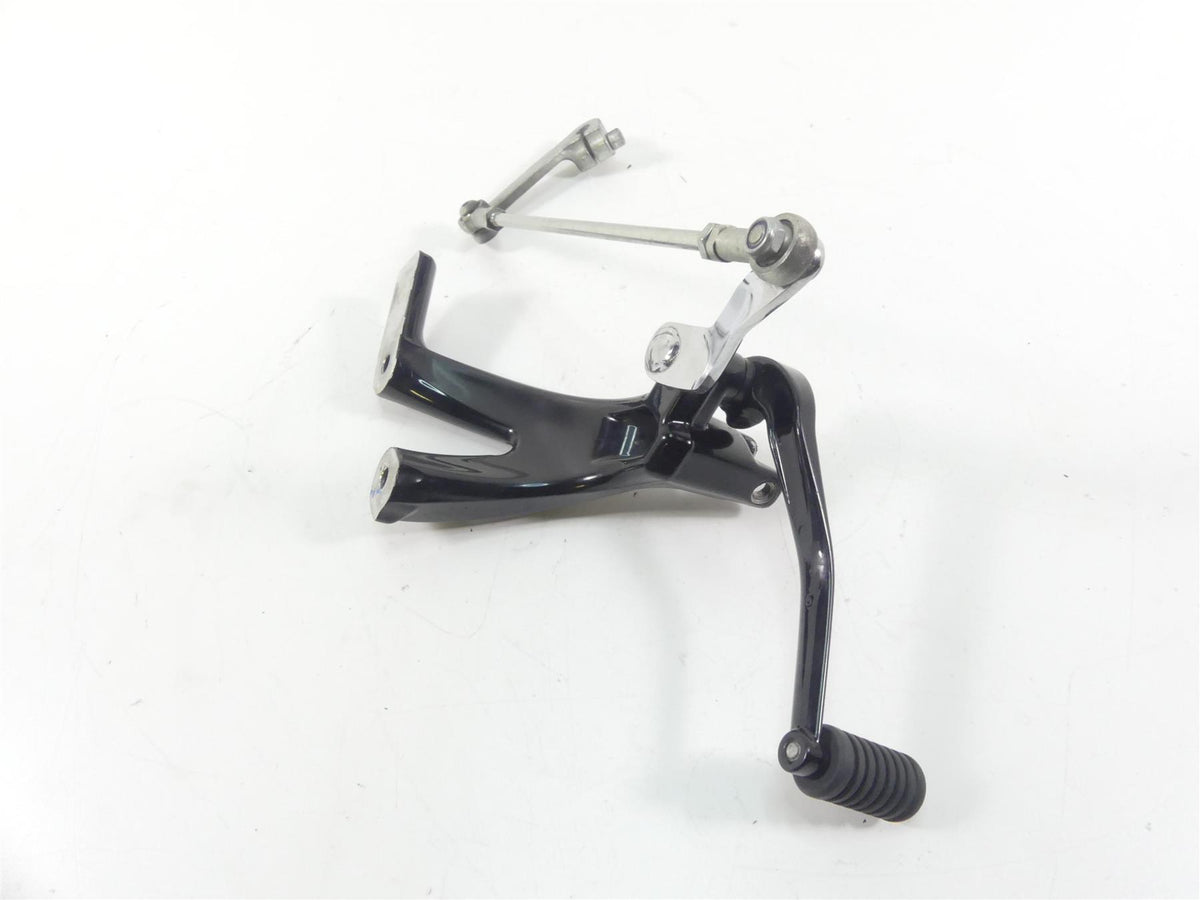 2018 Harley Softail FXFB Fat Bob Left Rider Footpeg Mount & Shifter FW 33600134 {{ shop.shopifyCountryName }} - Mototech271