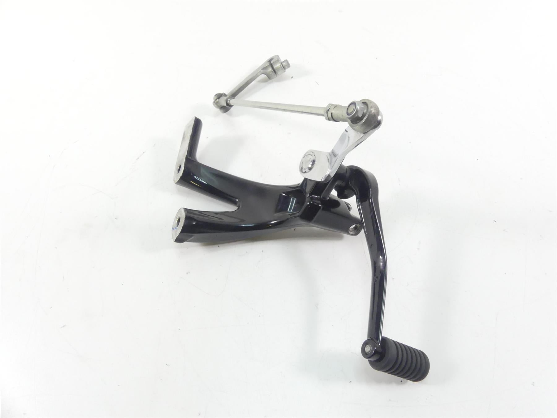 2018 Harley Softail FXFB Fat Bob Left Rider Footpeg Mount & Shifter FW 33600134 {{ shop.shopifyCountryName }} - Mototech271