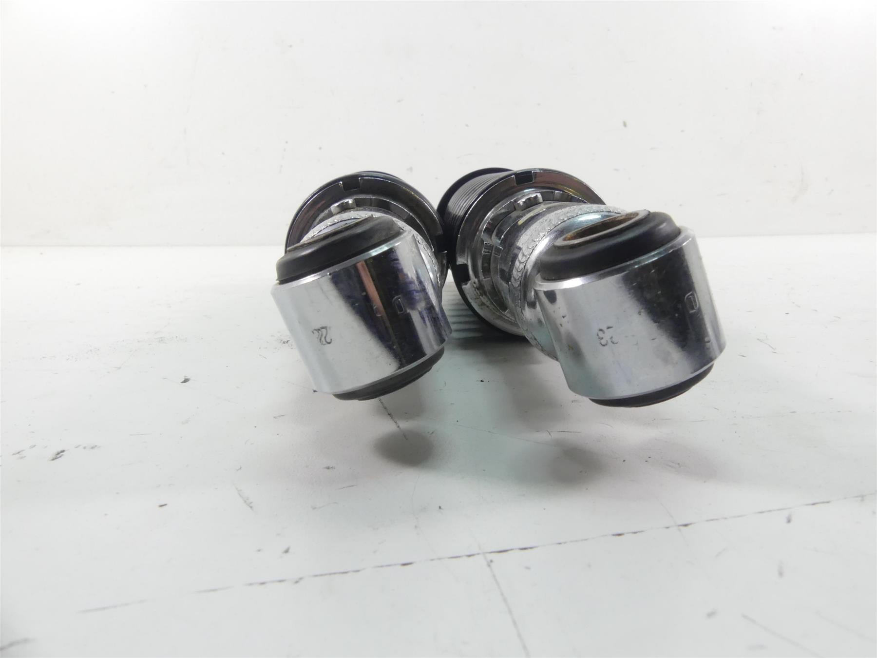 2013 Harley VRSCDX Night Rod Special Rear 13" Suspension Shock Set 54000012 {{ shop.shopifyCountryName }} - Mototech271