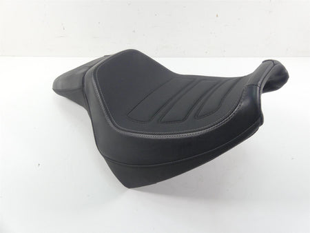 2018 Harley Softail FXFB Fat Bob Nice Dual Rider Driver Seat Saddle 52000322 {{ shop.shopifyCountryName }} - Mototech271