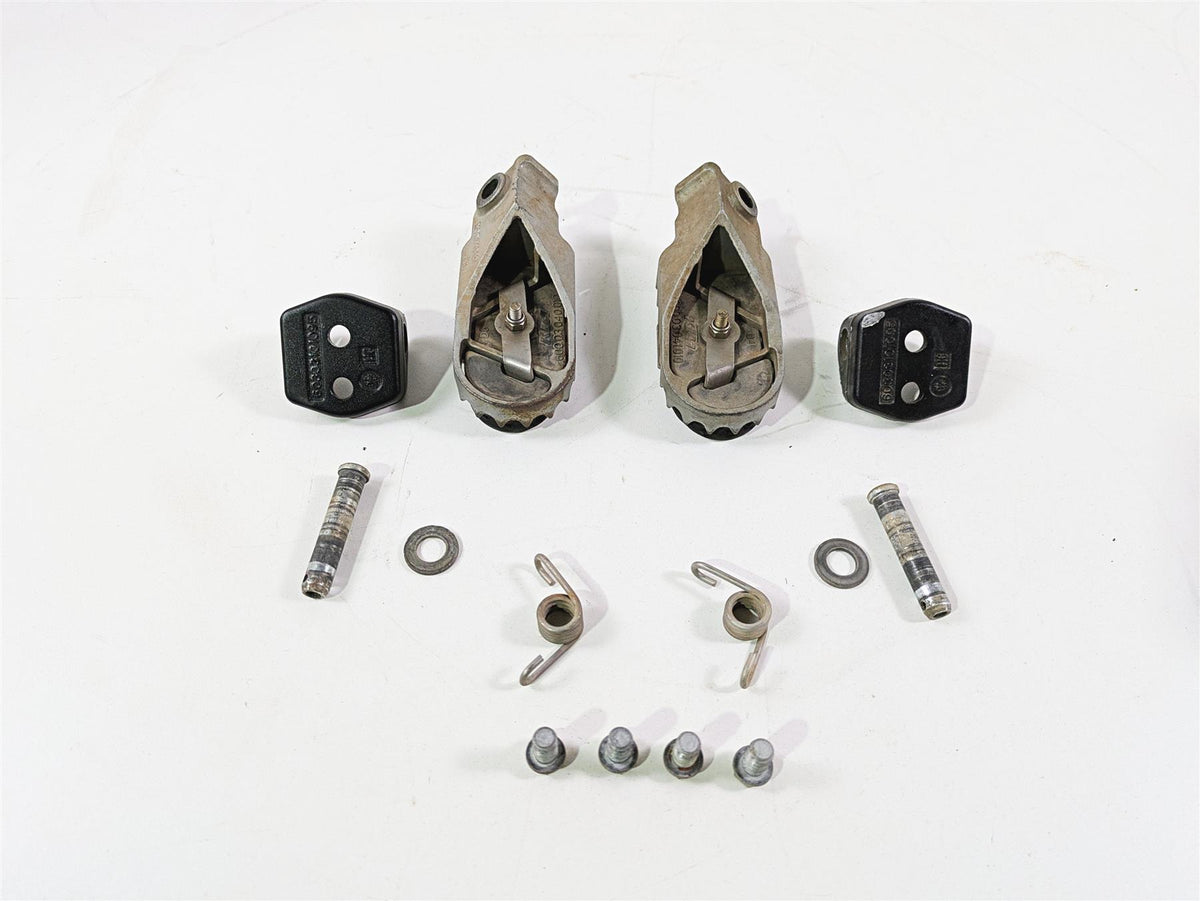 2020 KTM 1290 Super Adventure R Rider Footpeg Set & Clips & Bolts 60003040133 {{ shop.shopifyCountryName }} - Mototech271