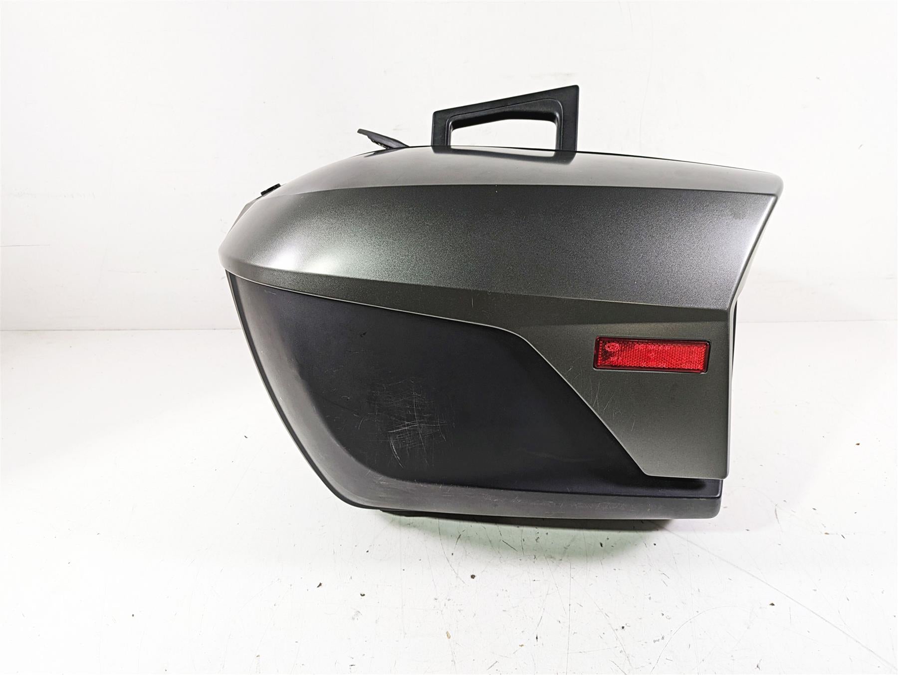 2014 BMW R1200 RT RTW K52 Left Saddlebag Saddle Bag Case 46547728663 {{ shop.shopifyCountryName }} - Mototech271