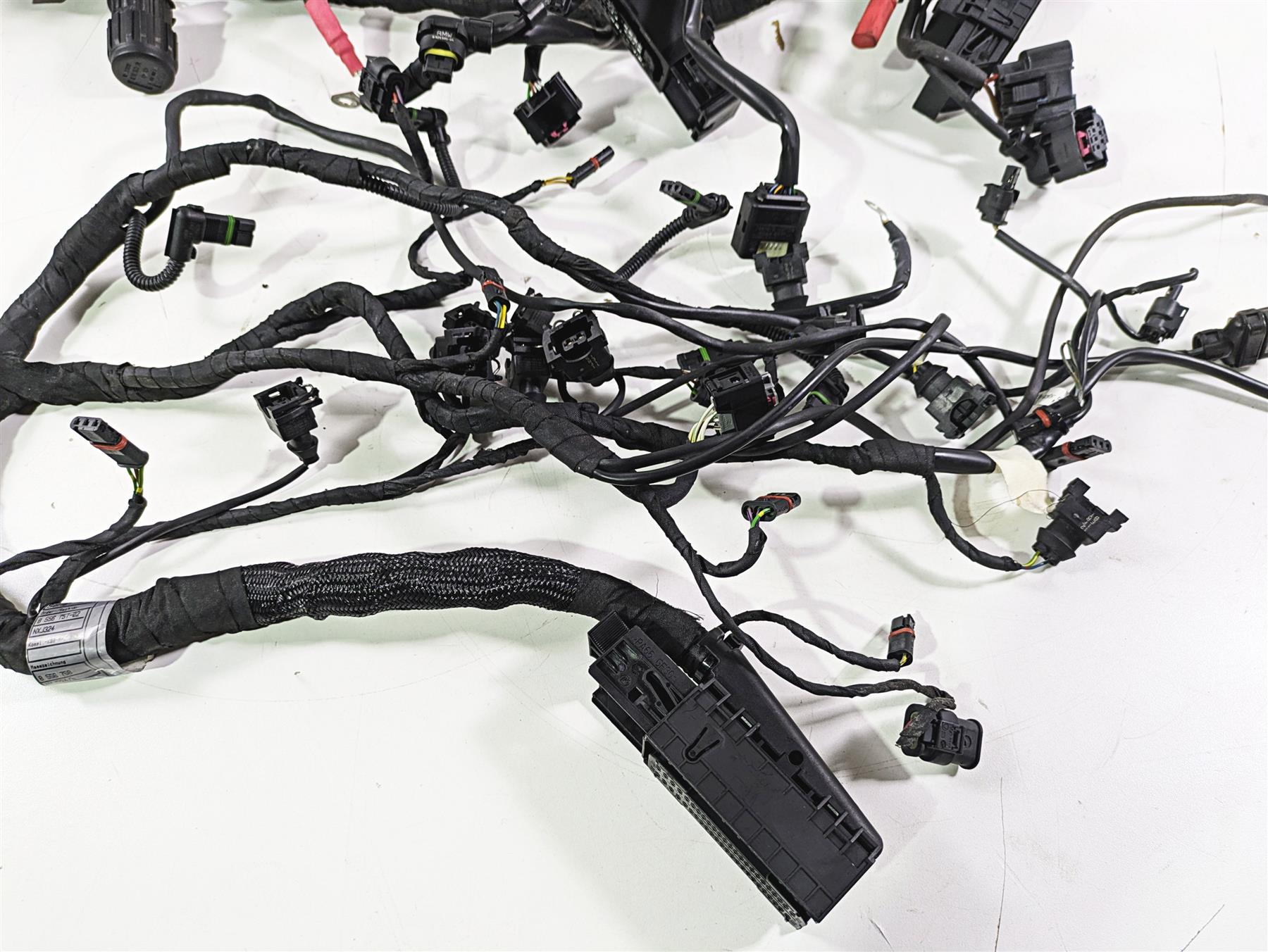 2016 BMW S1000RR K46 Wiring Harness & Engine Harness DDC 61118556087 {{ shop.shopifyCountryName }} - Mototech271