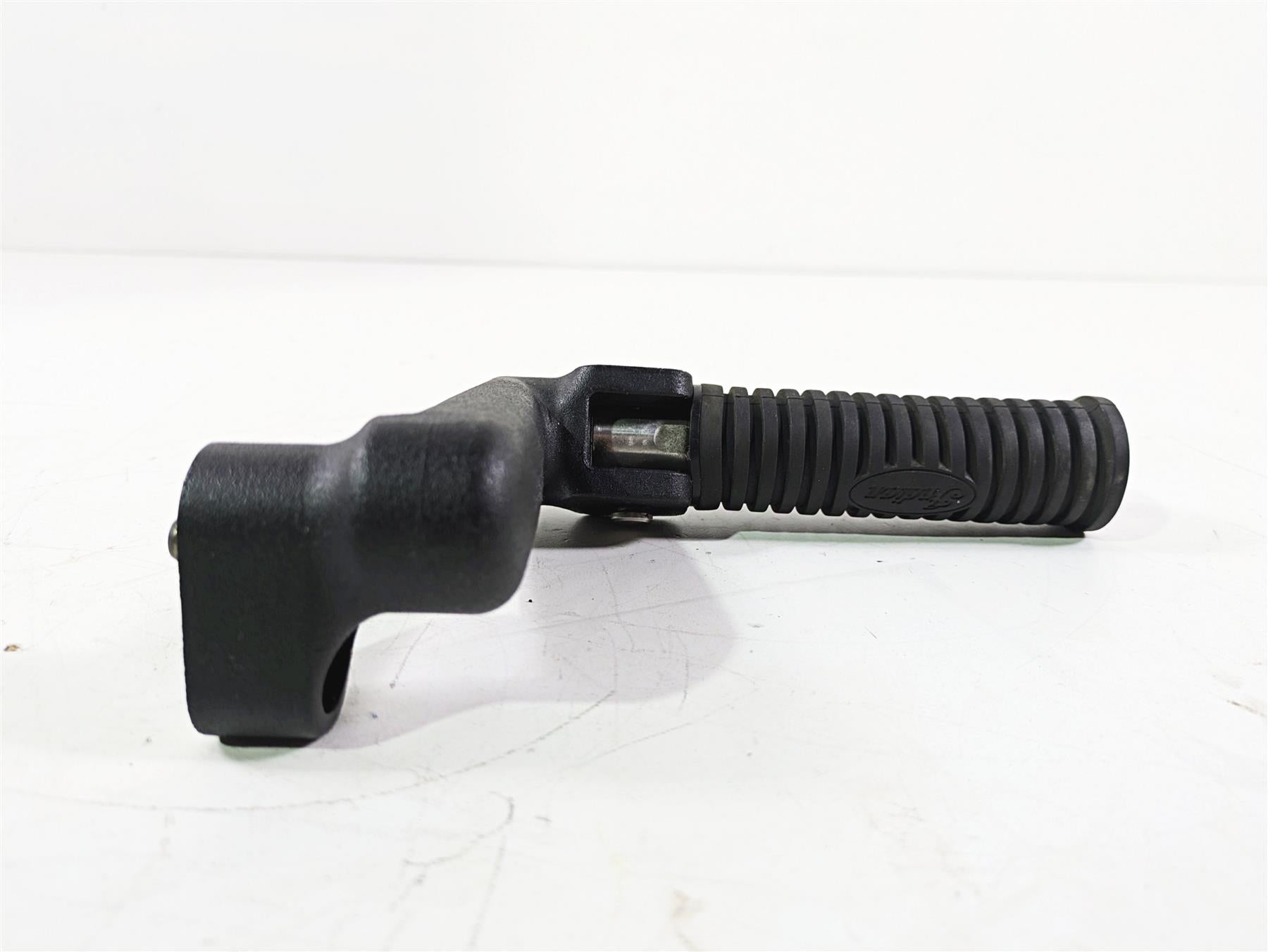 2019 Indian Chieftain Limited Right Rear Passenger Foot Peg Rest 5140870 {{ shop.shopifyCountryName }} - Mototech271