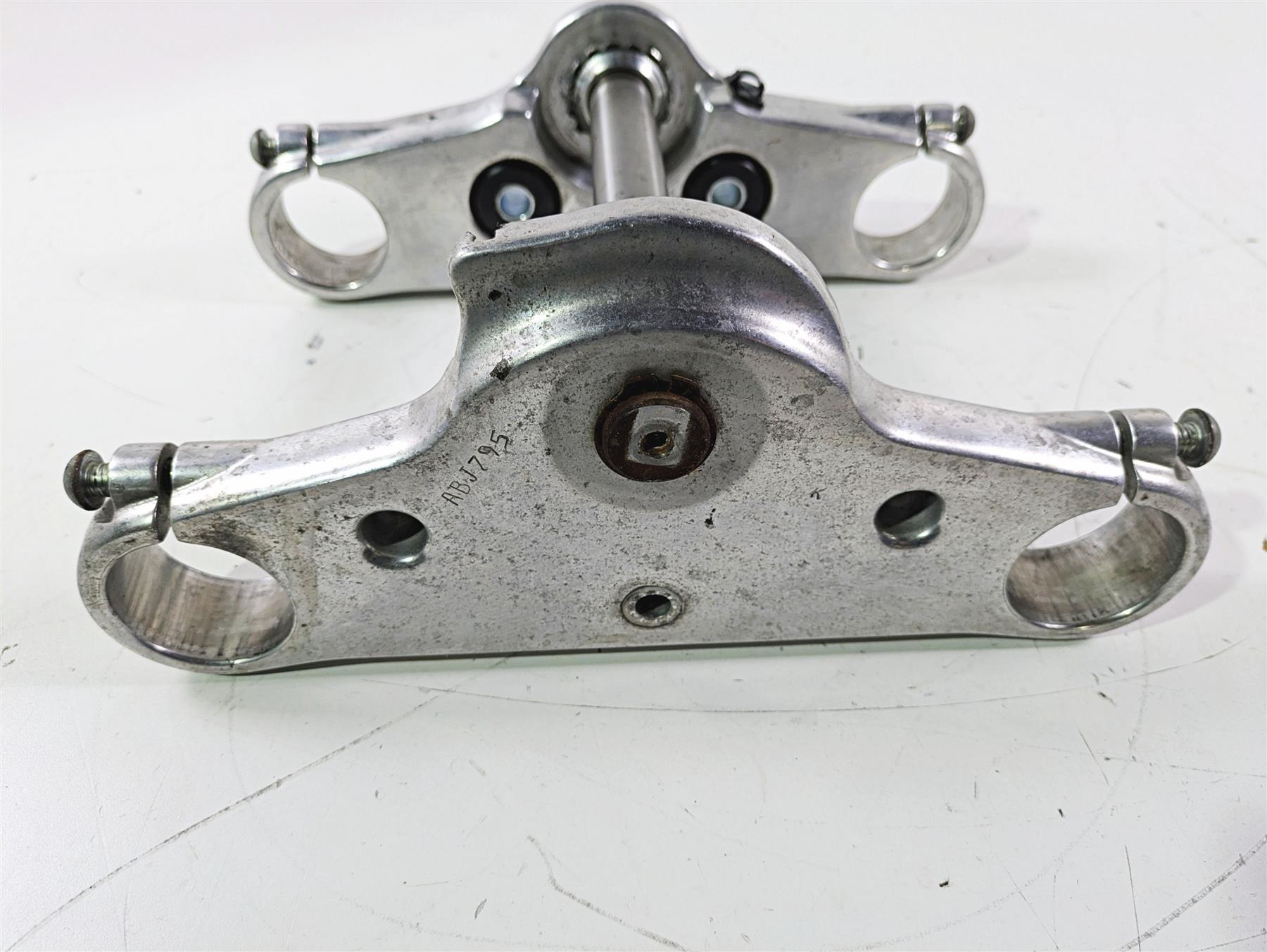 2007 Harley FXDWG Dyna Wide Glide Lower & Upper Triple Tree 49mm Set 46317-07 {{ shop.shopifyCountryName }} - Mototech271